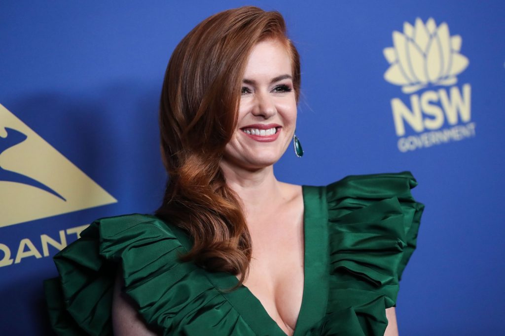 Redheaded Beauty Isla Fisher Stuns in a Cleavage-Baring Dress gallery, pic 40