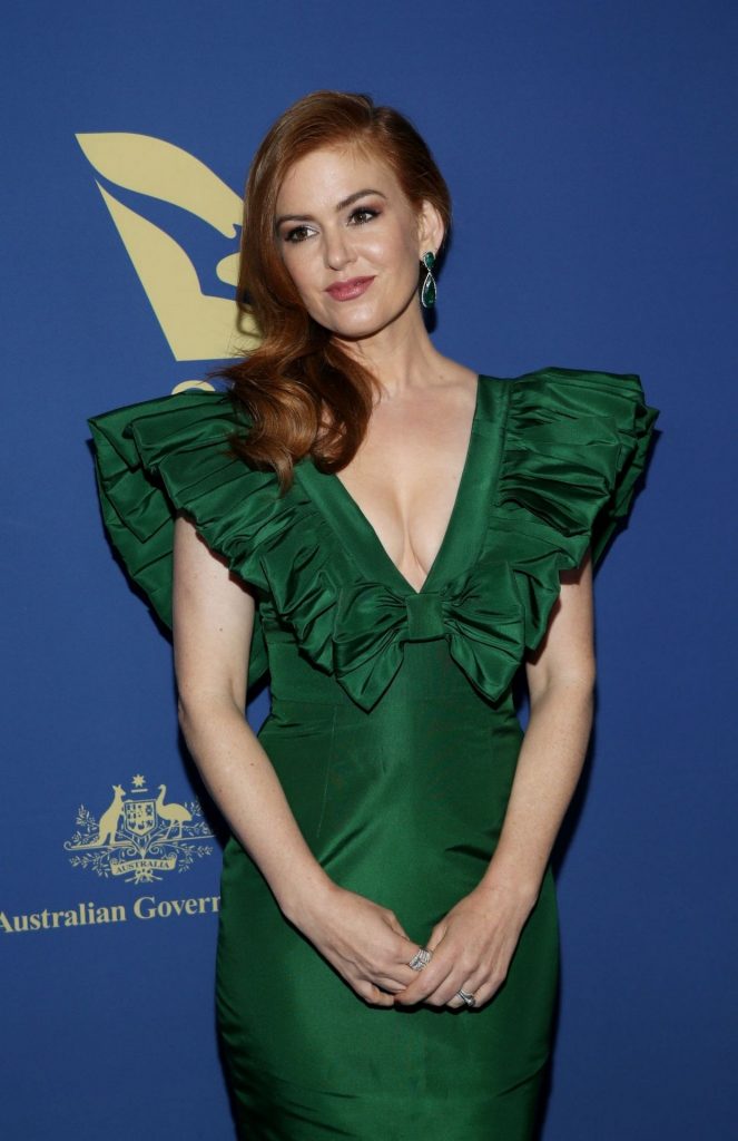 Redheaded Beauty Isla Fisher Stuns in a Cleavage-Baring Dress gallery, pic 186