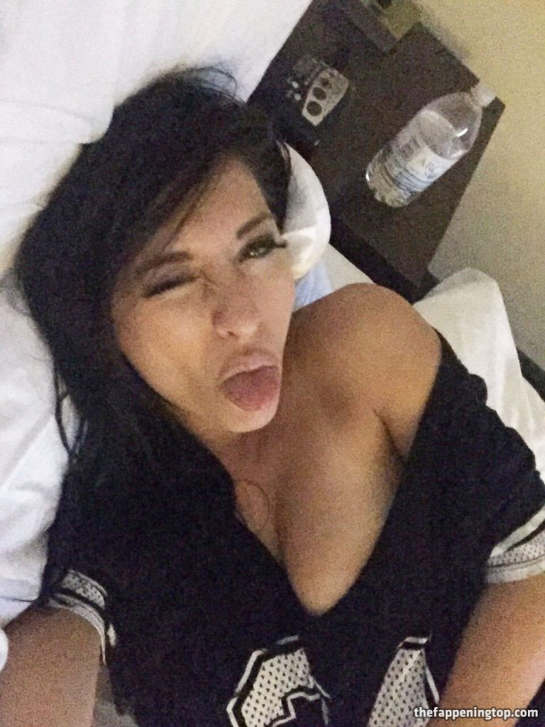 Leaked Fappening Photos of WWE’s Maxine (Masturbation & Ass Shots) gallery, pic 82