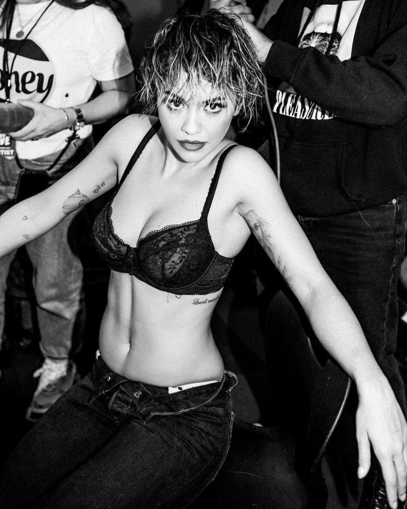 Sexy Singer Rita Ora Sharing Some Kinky BTS Pictures with You gallery, pic 14