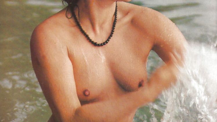 Retro Nudity: Brunette Hannelore Elsner Shows Her Nude Body