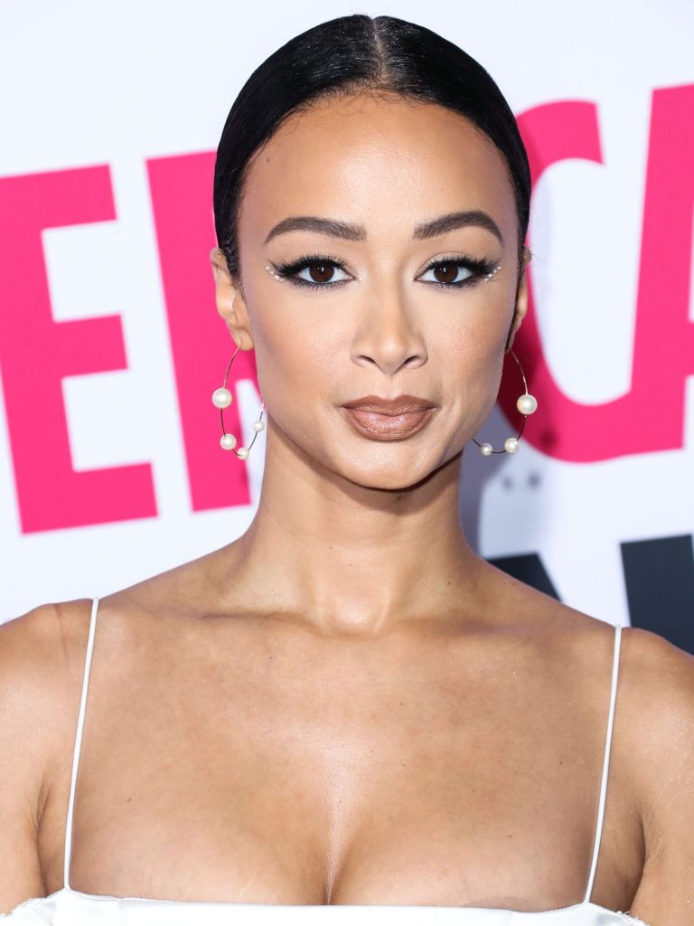 Sensational Celebrity Draya Michele Teasing with Her Cleavage gallery, pic 62