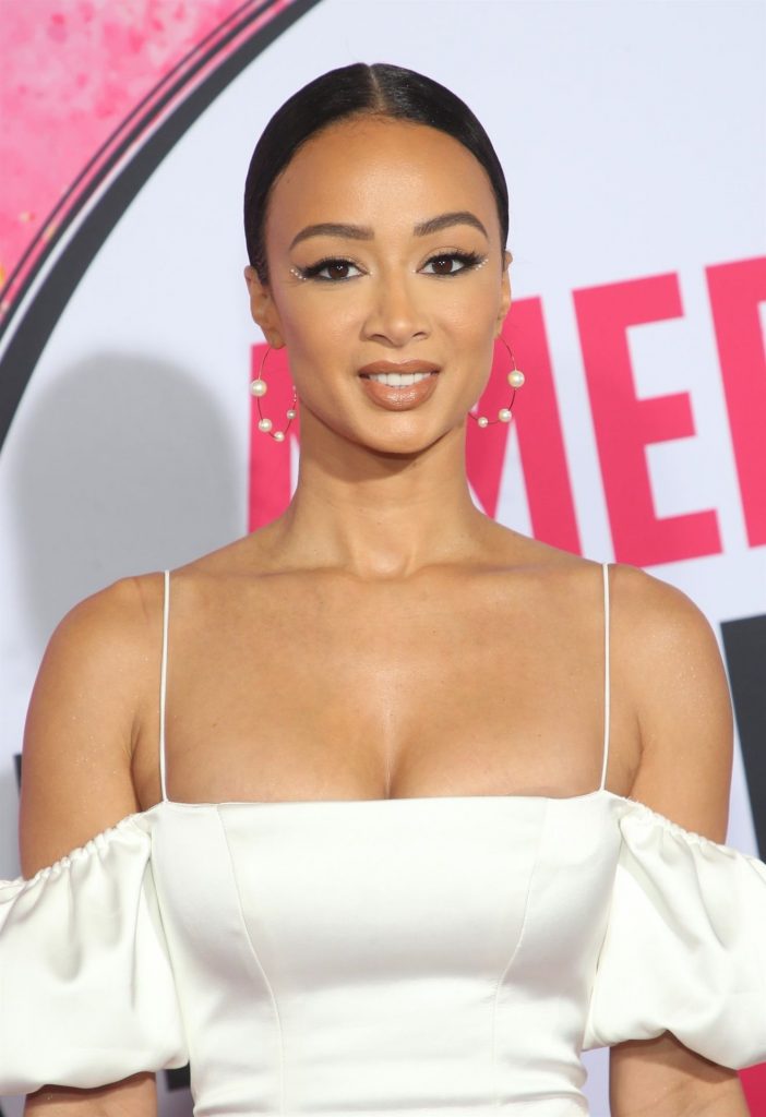 Sensational Celebrity Draya Michele Teasing with Her Cleavage gallery, pic 90