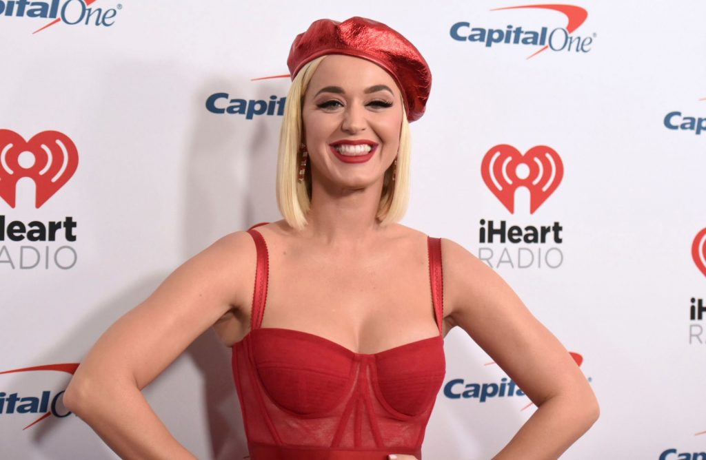 Busty Singer Katy Perry Showcasing Her Cleavage in a Red Dress gallery, pic 160