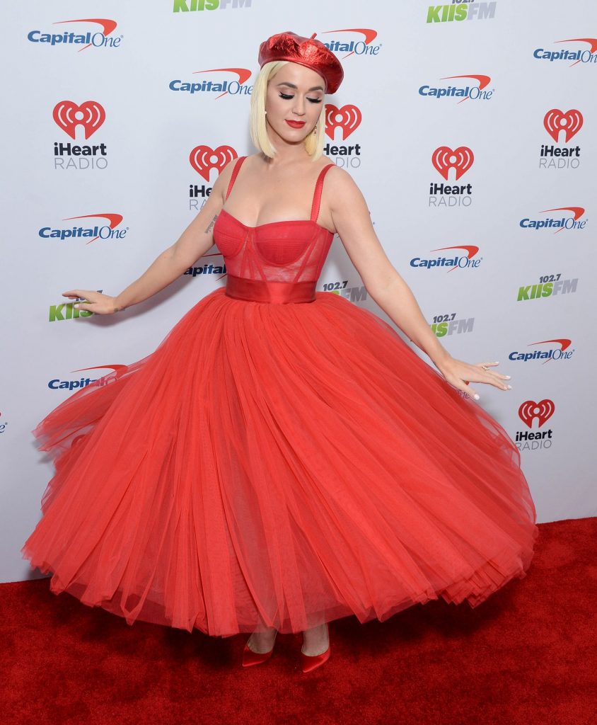 Busty Singer Katy Perry Showcasing Her Cleavage in a Red Dress gallery, pic 180