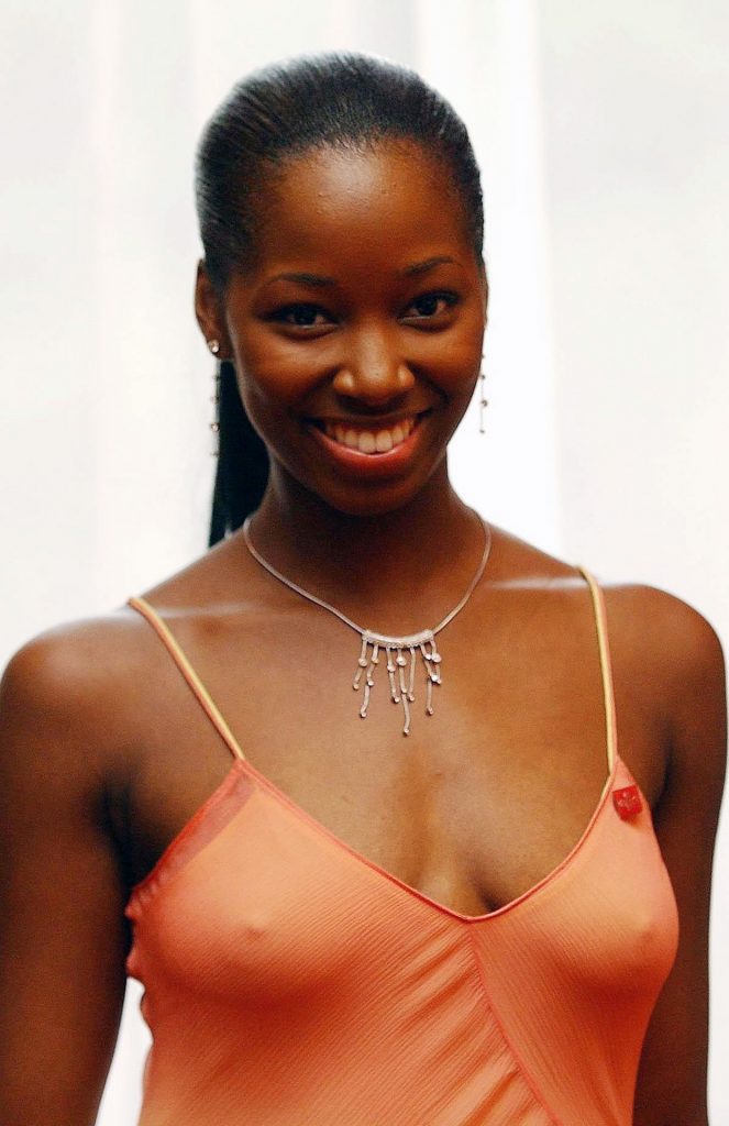 UK Hottie Jamelia Shows Her Perfect Pokies in High Quality  gallery, pic 4