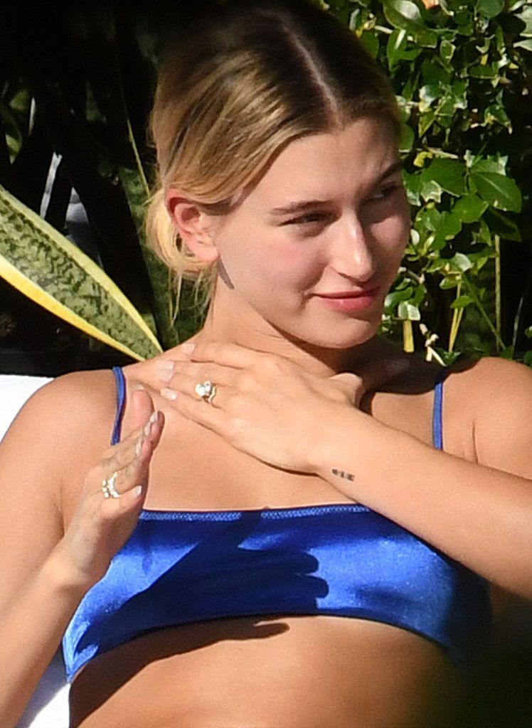 Bikini-Clad Beauty Hailey Bieber Chilling Poolside  gallery, pic 60