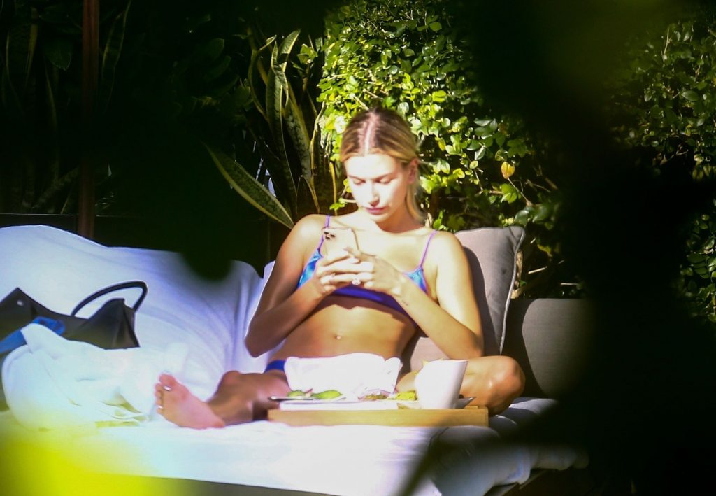 Bikini-Clad Beauty Hailey Bieber Chilling Poolside  gallery, pic 10