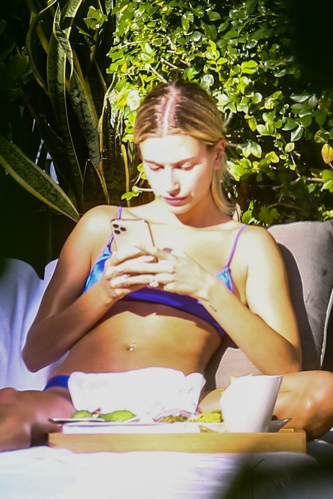 Bikini-Clad Beauty Hailey Bieber Chilling Poolside  gallery, pic 12