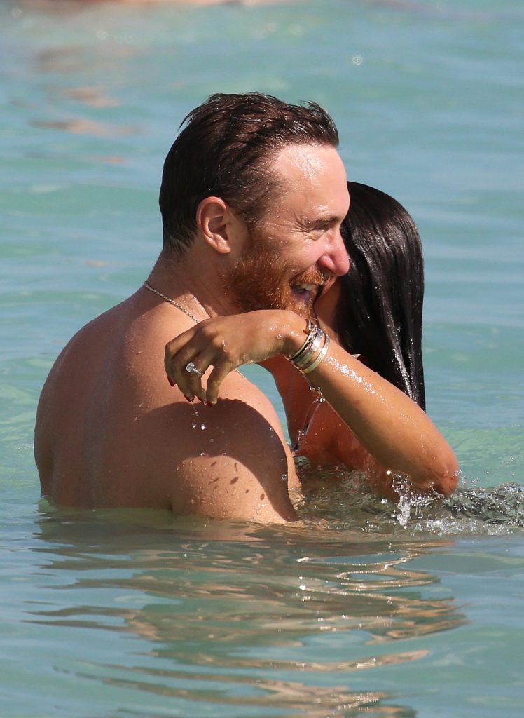Bikini-Wearing Bombshell Jessica Ledon Makes Out with Her BF gallery, pic 28
