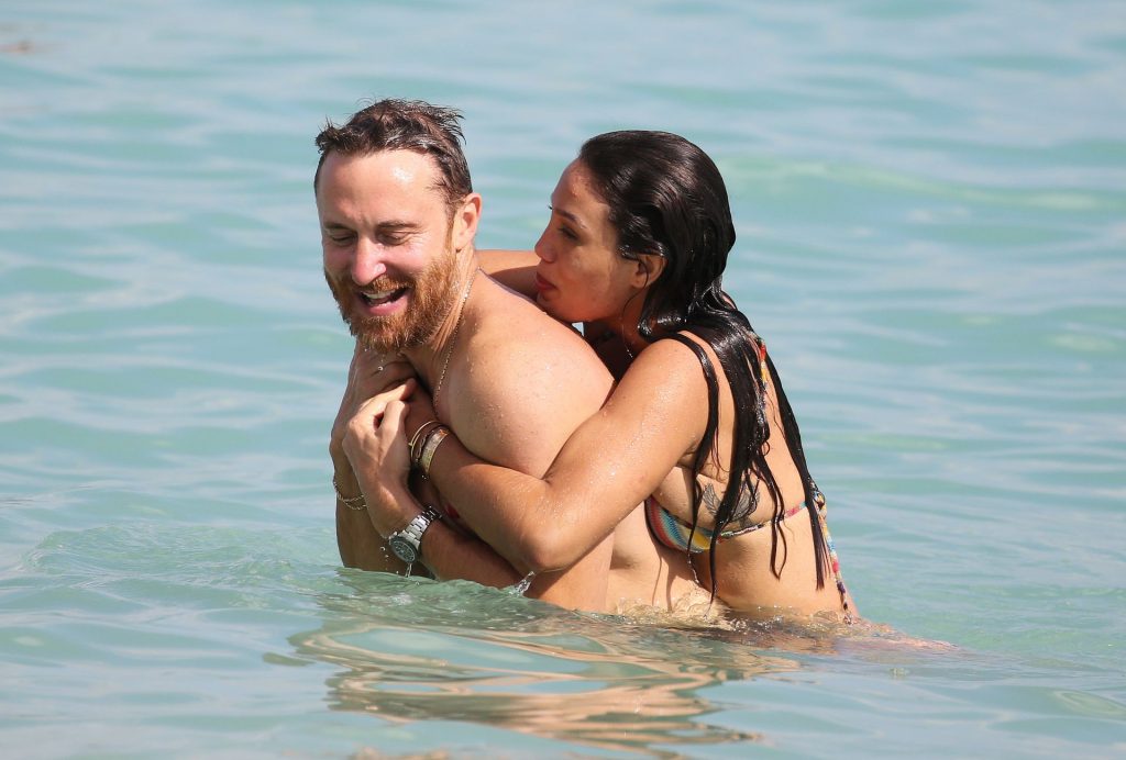 Bikini-Wearing Bombshell Jessica Ledon Makes Out with Her BF gallery, pic 76