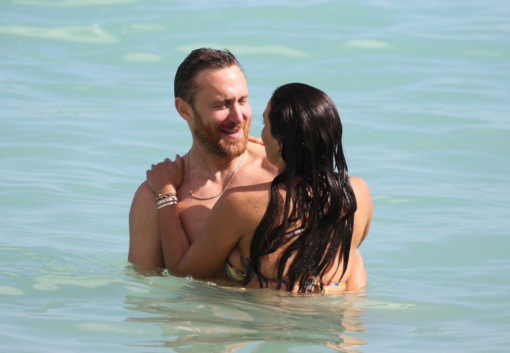 Bikini-Wearing Bombshell Jessica Ledon Makes Out with Her BF gallery, pic 100