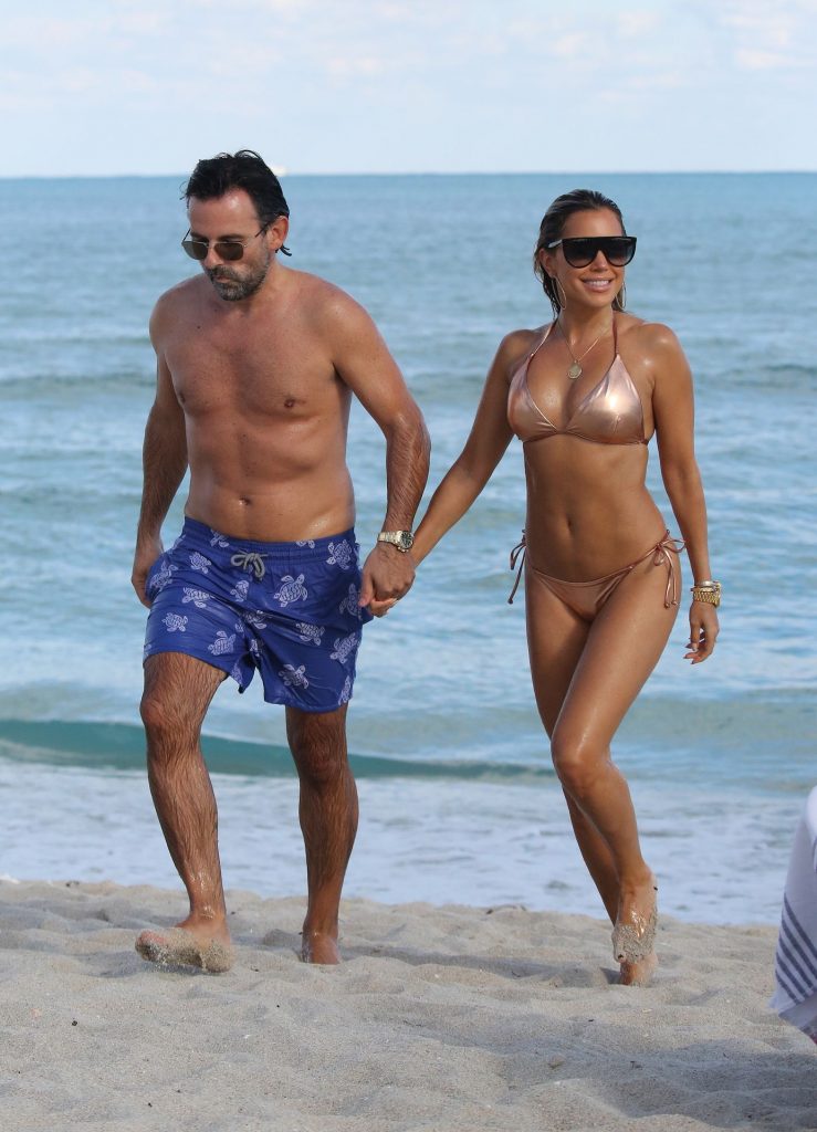 Bikini-Clad Sylvie Meis is the Hottest Thing You’ve Seen All Day gallery, pic 14