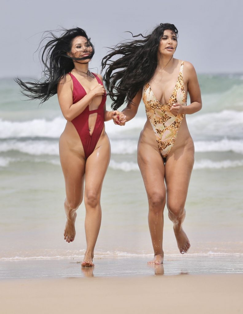 Nicole Shiraz and Parnia Porsche Making Out on the Beach gallery, pic 4