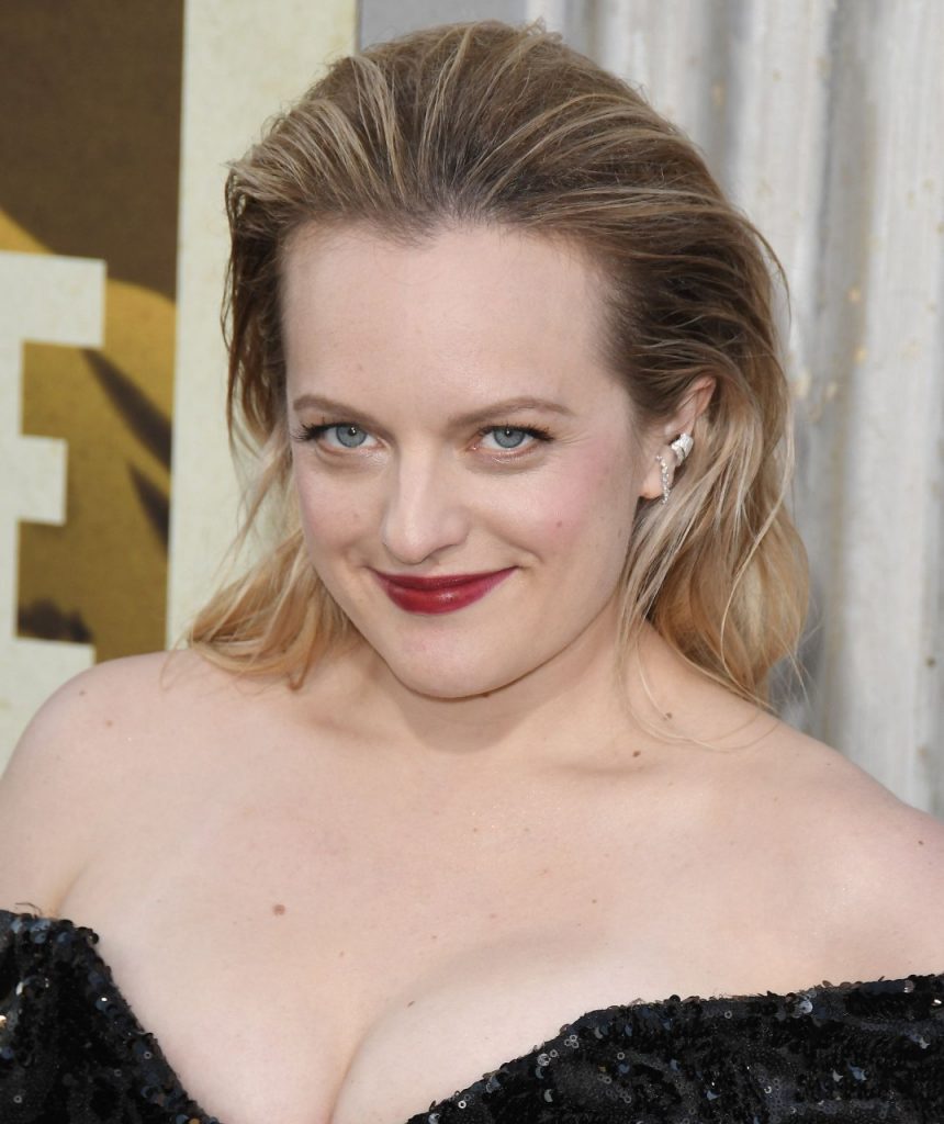 Talented Actress Elisabeth Moss Showing Her Boobs  gallery, pic 238