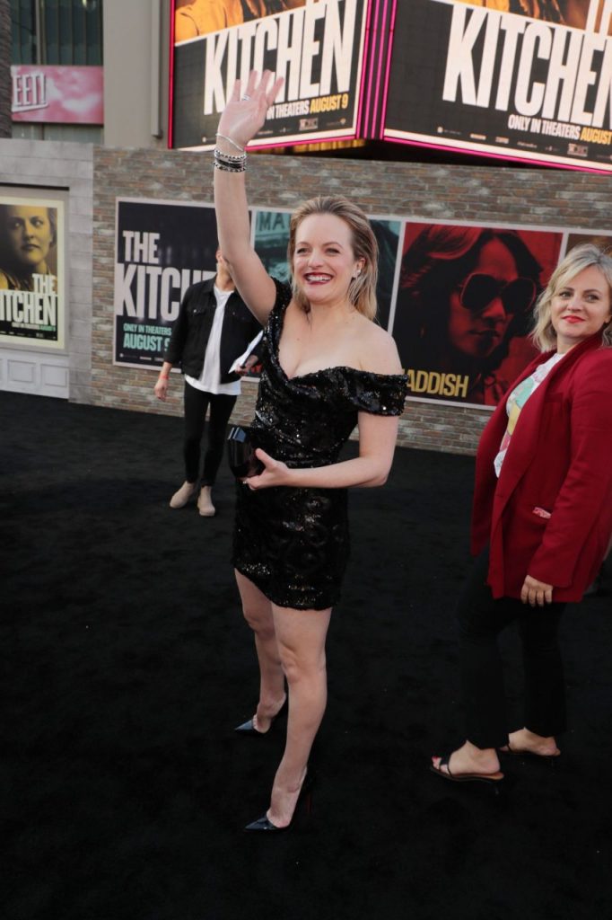 Talented Actress Elisabeth Moss Showing Her Boobs  gallery, pic 278
