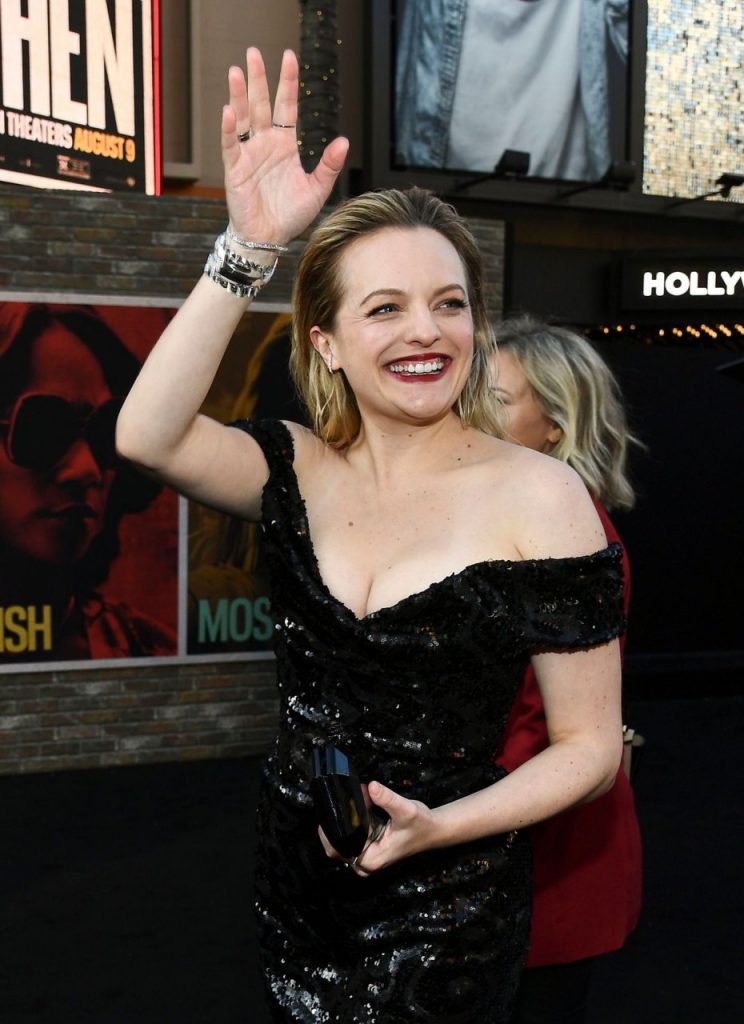 Talented Actress Elisabeth Moss Showing Her Boobs  gallery, pic 286