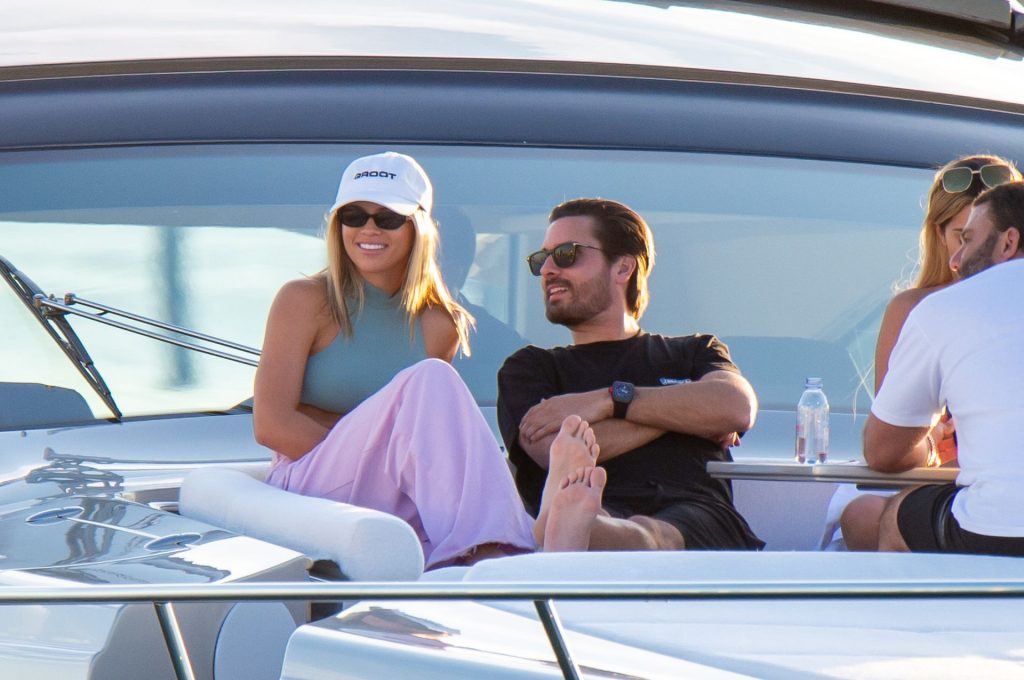 Beautiful Blonde Celebrity Sofia Richie Hanging Out on a Yacht gallery, pic 22