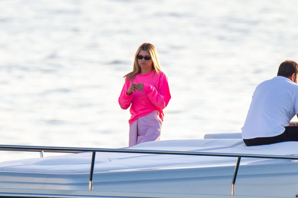Beautiful Blonde Celebrity Sofia Richie Hanging Out on a Yacht gallery, pic 4