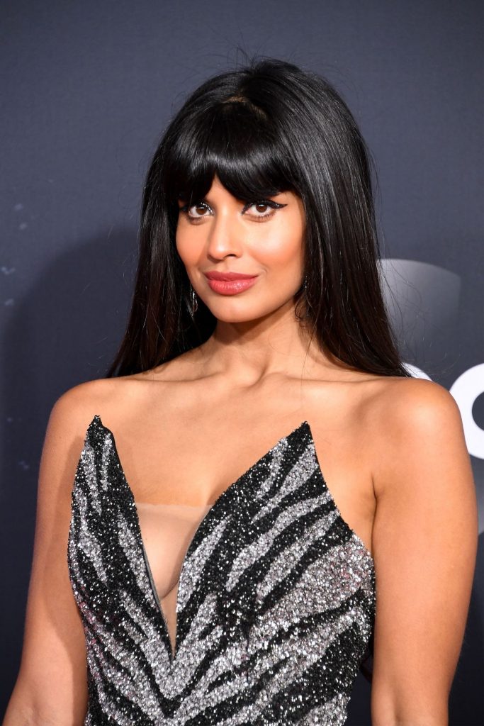 Shy-Looking Cutie Jameela Jamil Shows Her Stunning Cleavage gallery, pic 6