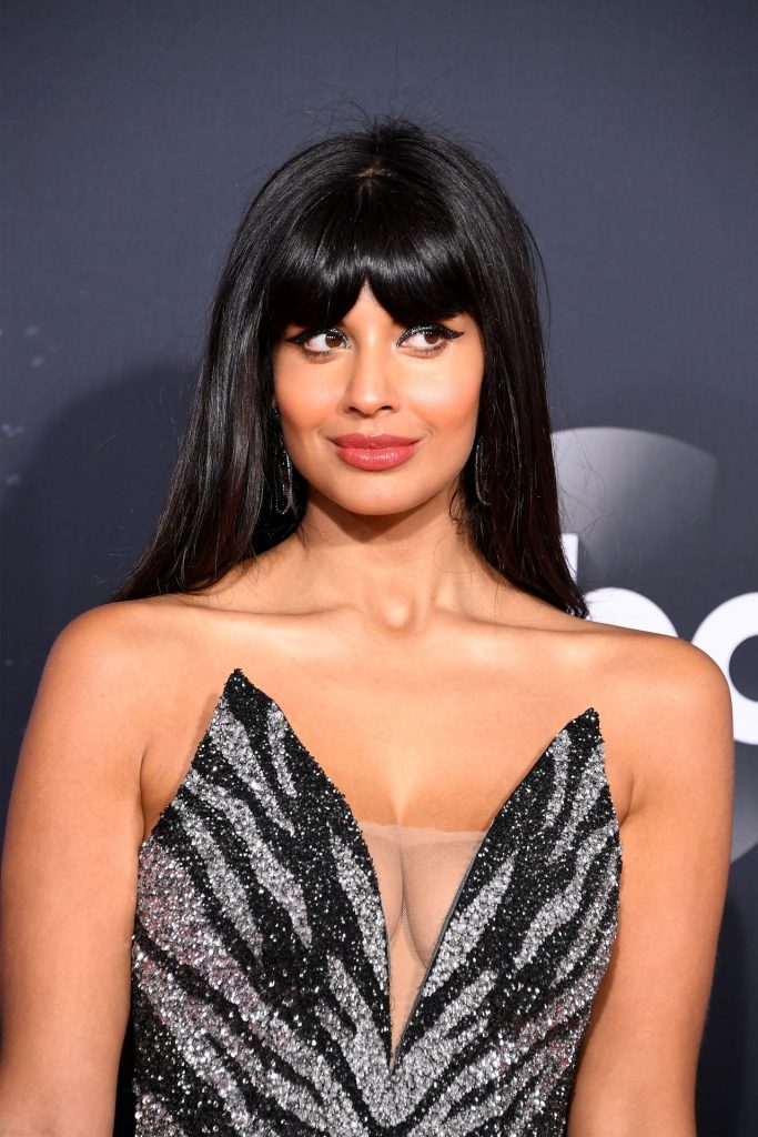 Shy-Looking Cutie Jameela Jamil Shows Her Stunning Cleavage gallery, pic 92