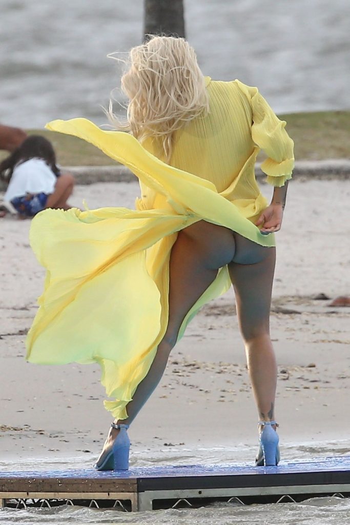 Thick Beauty Rita Ora Flashes Her Ass and More (Upskirt Pictures) gallery, pic 46
