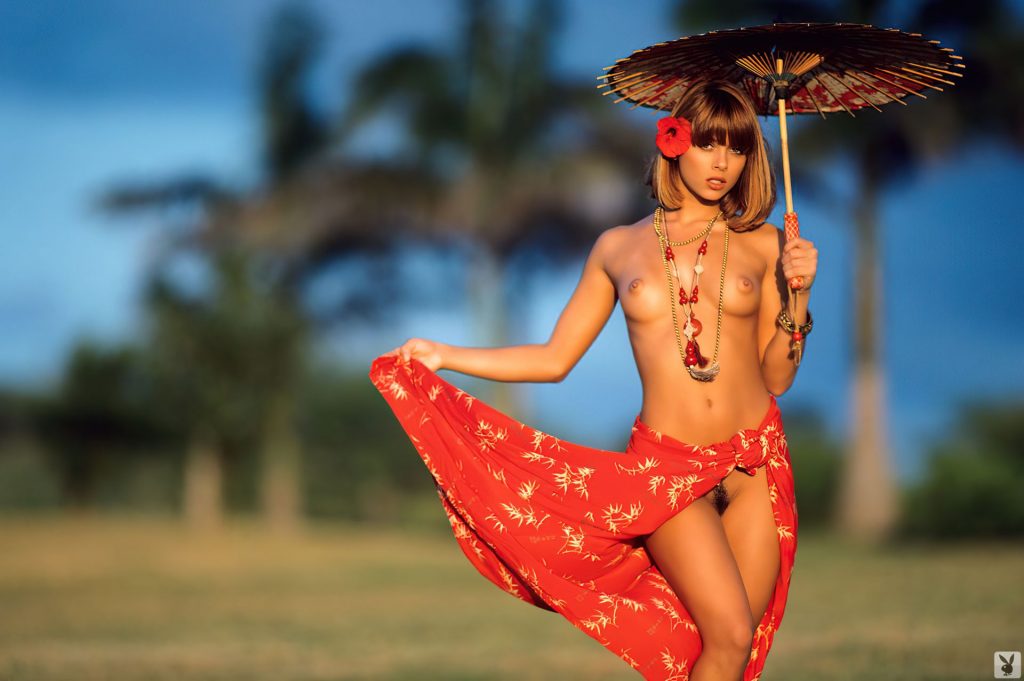 Amanda Miss Hawaiian Tropic