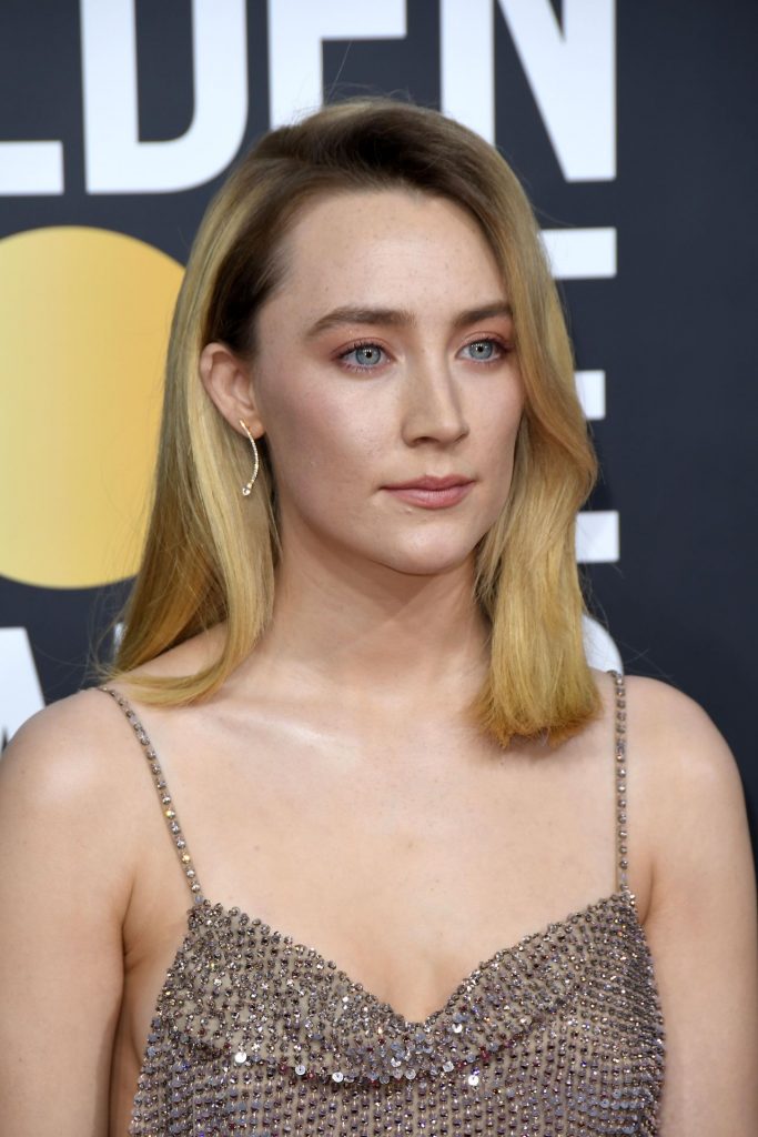 Braless Saoirse Ronan Looking Seductive on the Red Carpet gallery, pic 6