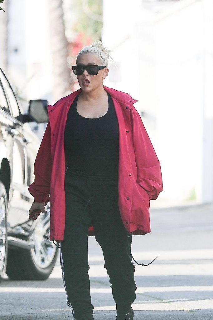 Braless Christina Aguilera Looks Hot While Out and About gallery, pic 50