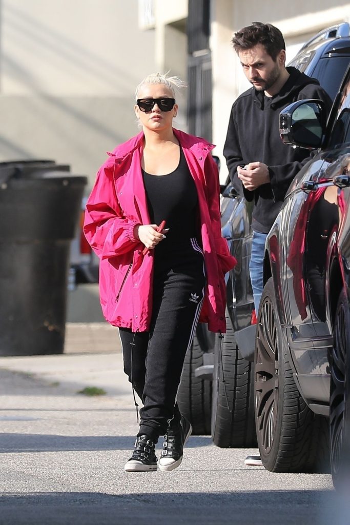 Braless Christina Aguilera Looks Hot While Out and About gallery, pic 76
