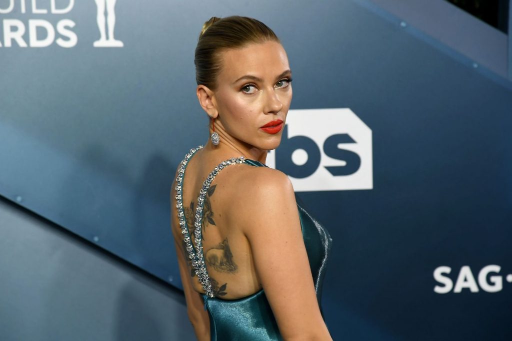 Oscar-Nominated Hottie Scarlett Johansson Showing Her Boobs gallery, pic 144
