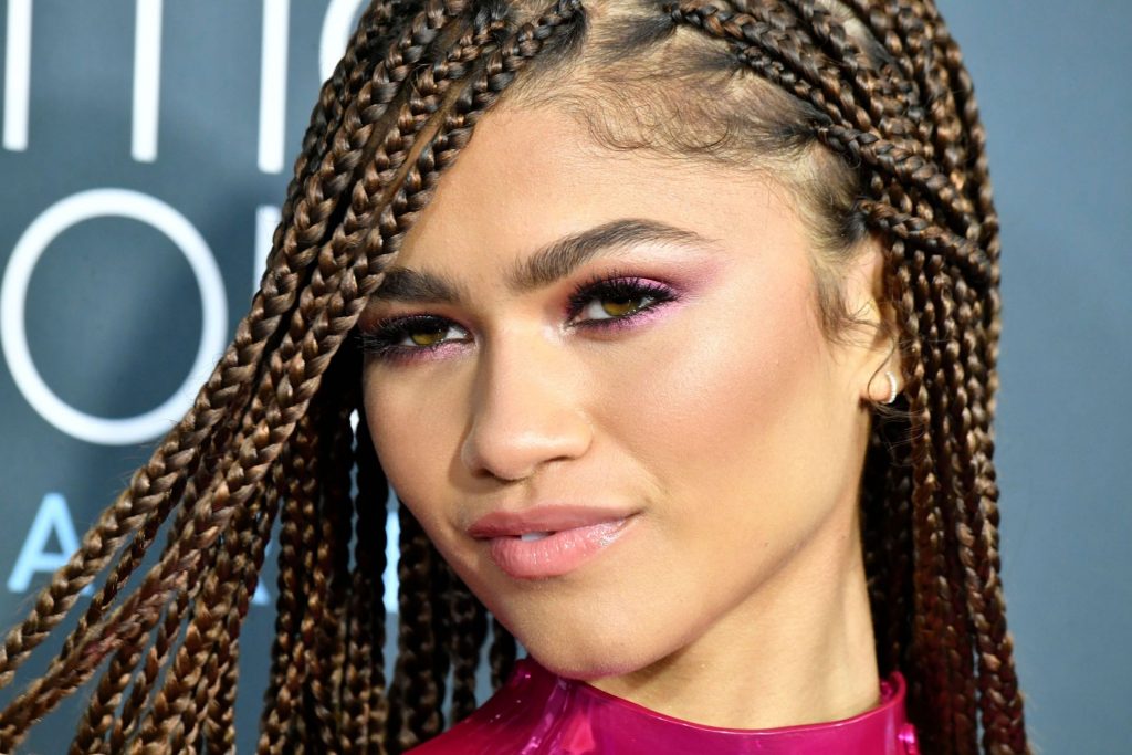 Gorgeous Zendaya Showing Her Amazing-Looking Cleavage - The Fappening!