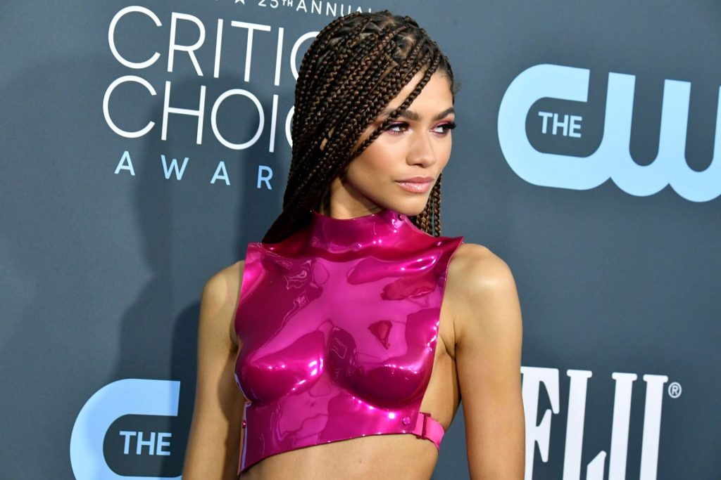 Gorgeous Zendaya Showing Her Amazing-Looking Cleavage gallery, pic 64