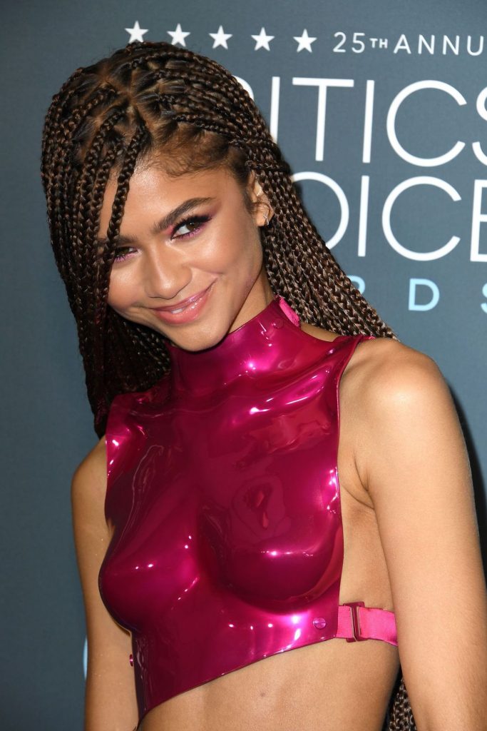 Gorgeous Zendaya Showing Her Amazing-Looking Cleavage gallery, pic 80