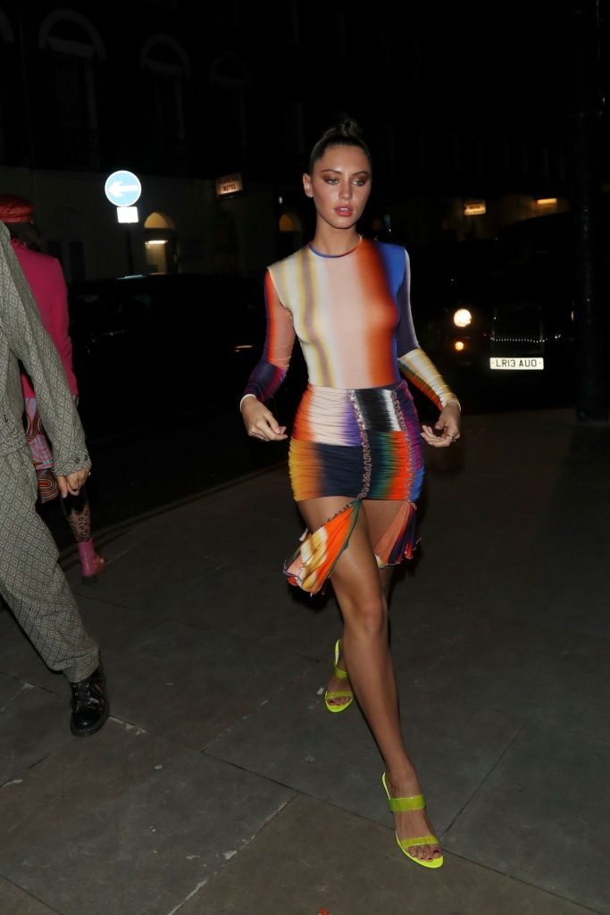 British Model Iris Law Shows Her Boobs in a See-Through Outfit gallery, pic 182