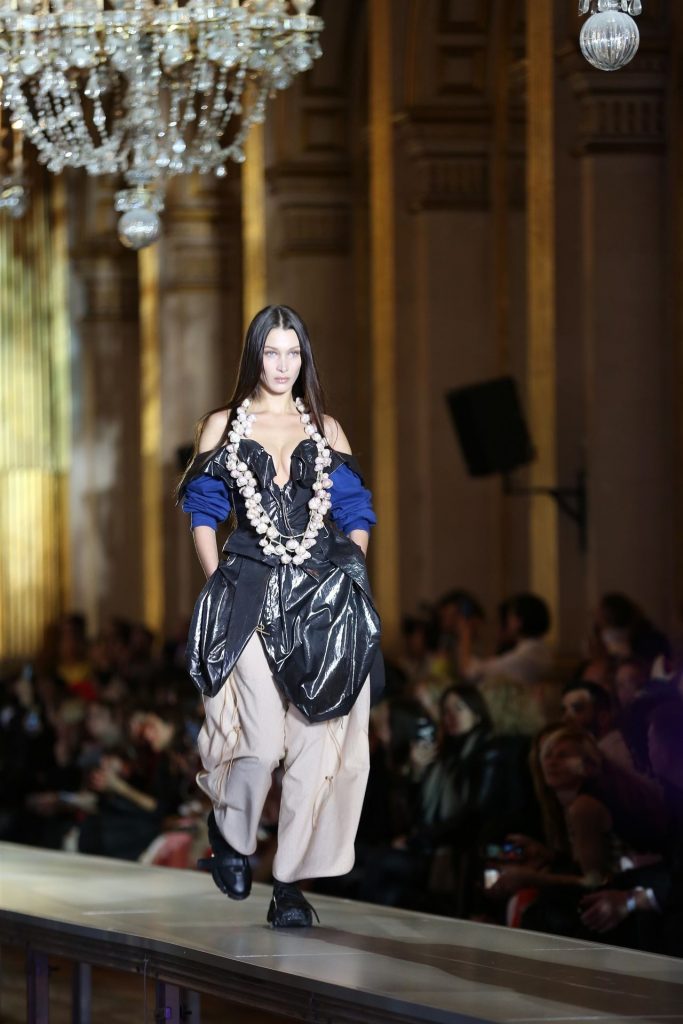 Slim Vixen Bella Hadid Walks the Runway in a Cleavage-Baring Dress gallery, pic 2