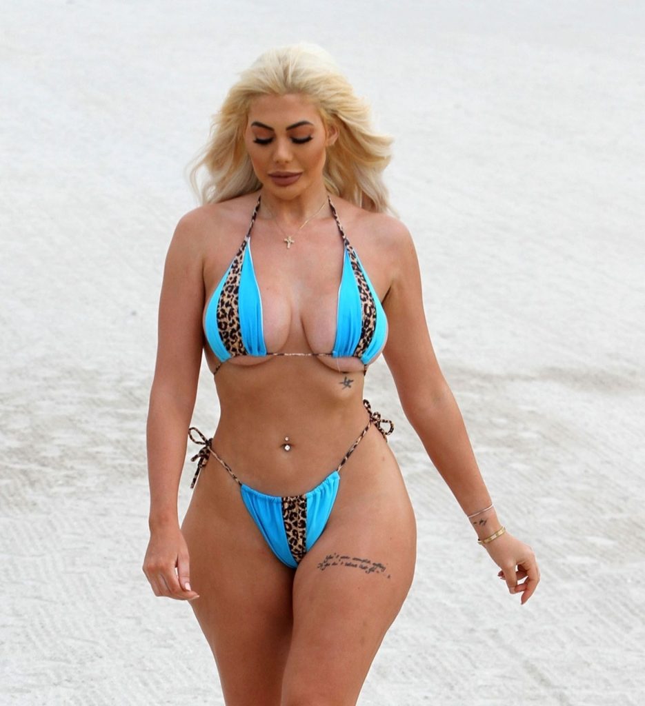 Meaty Blonde Bimbo Chloe Ferry Shows Her Bikini Body gallery, pic 2