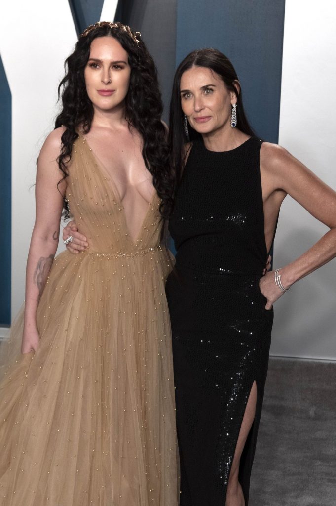 Rumer Willis Showing Her Cleavage (Alongside Her Sexy-Ass Mom) gallery, pic 76