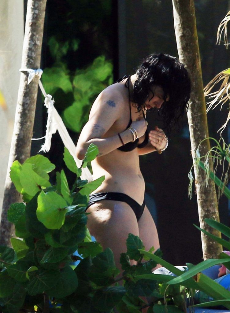 Bikini-Clad Rumer Willis Showing Her Enviable Physique on Camera gallery, pic 46