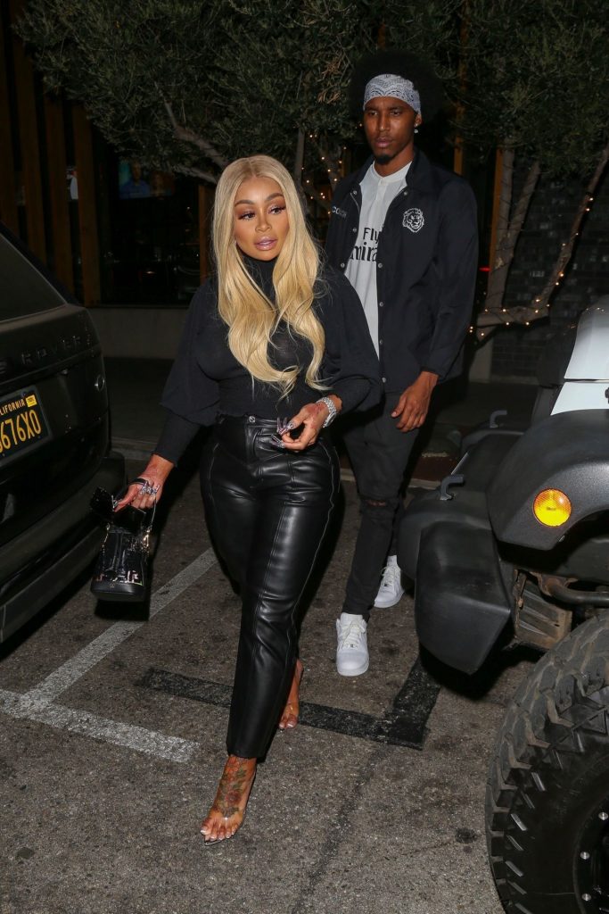 Blac Chyna’s New Boyfriend Loves Sucking on Her Tasty Toes gallery, pic 28