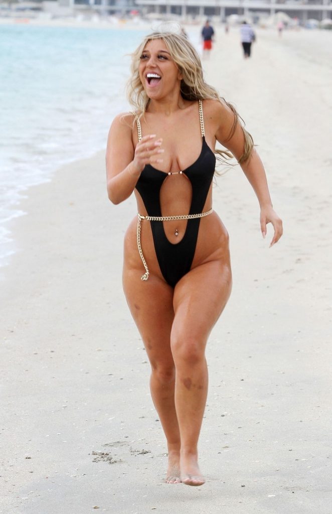 Thick Blonde Bethan Kershaw Shows Her Curves in Slutty Swimwear gallery, pic 46