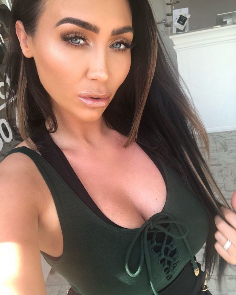 Collection of the Sexiest Lauren Goodger Pictures from Instagram gallery, pic 2