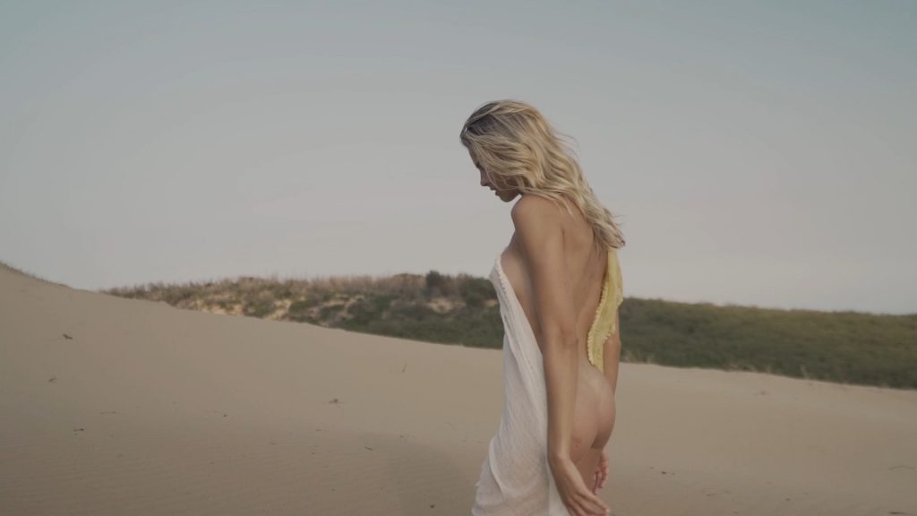 Naked Natalie Jayne Roser Showing Off Her Perky Ass on a Hill gallery, pic 50
