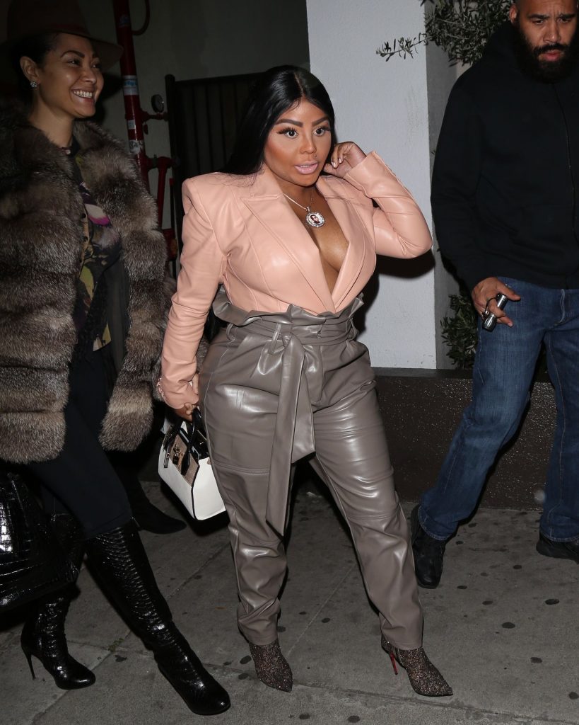 Hilariously Ugly Lil’ Kim Shows Her Boobs While Wearing Leather gallery, pic 70