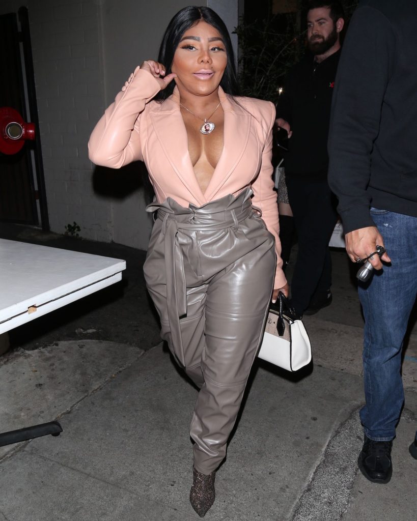 Hilariously Ugly Lil’ Kim Shows Her Boobs While Wearing Leather gallery, pic 96