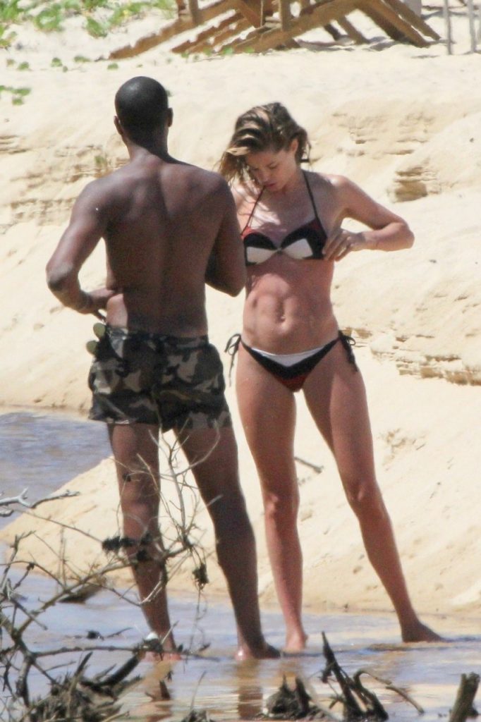Topless Doutzen Kroes Showing Her Small Breasts and Looking Hot in a Bikini gallery, pic 28