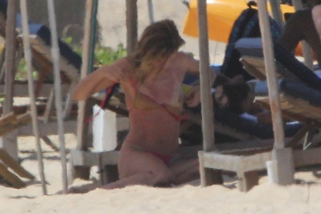 Topless Doutzen Kroes Showing Her Small Breasts and Looking Hot in a Bikini gallery, pic 58
