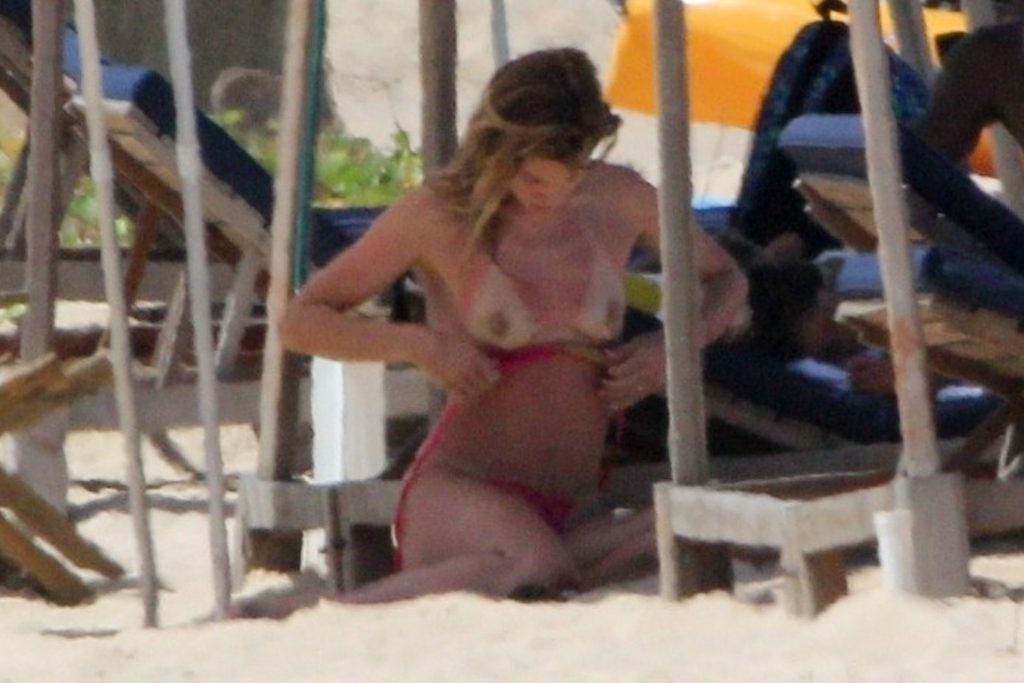 Topless Doutzen Kroes Showing Her Small Breasts and Looking Hot in a Bikini gallery, pic 74
