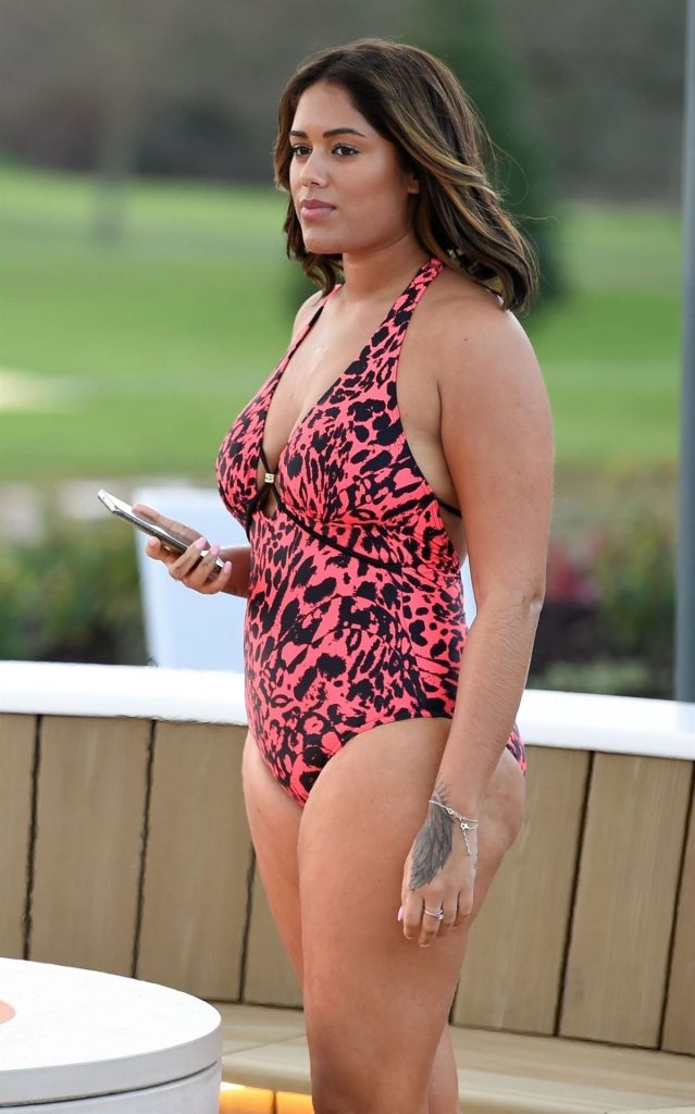 Chubby Brunette Malin Andersson Shows Her Curves in a One-Piece Swimsuit gallery, pic 20