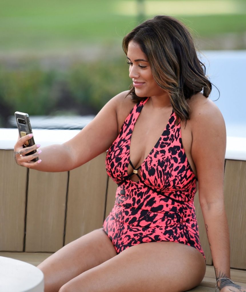 Chubby Brunette Malin Andersson Shows Her Curves in a One-Piece Swimsuit gallery, pic 32